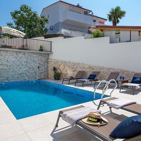 Apartments Villa Frankola With Swimming Pool Crikvenica Ngoại thất bức ảnh