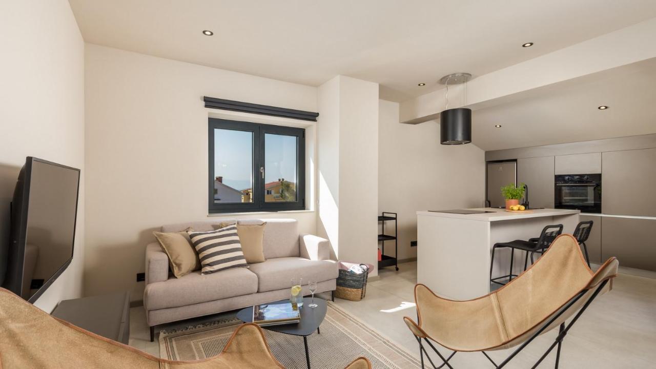 Apartments Villa Frankola With Swimming Pool Crikvenica Ngoại thất bức ảnh