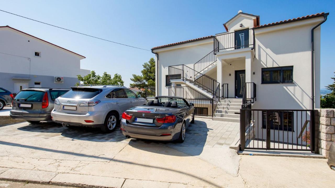 Apartments Villa Frankola With Swimming Pool Crikvenica Ngoại thất bức ảnh