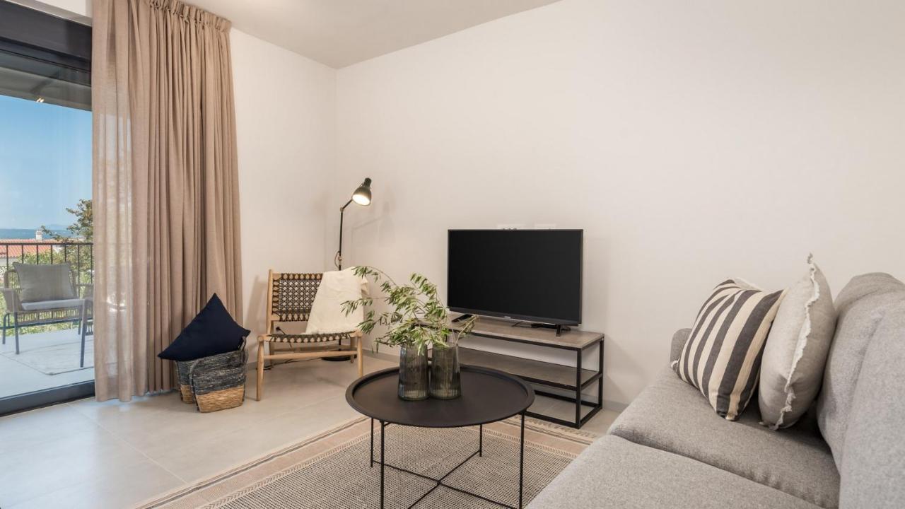 Apartments Villa Frankola With Swimming Pool Crikvenica Ngoại thất bức ảnh