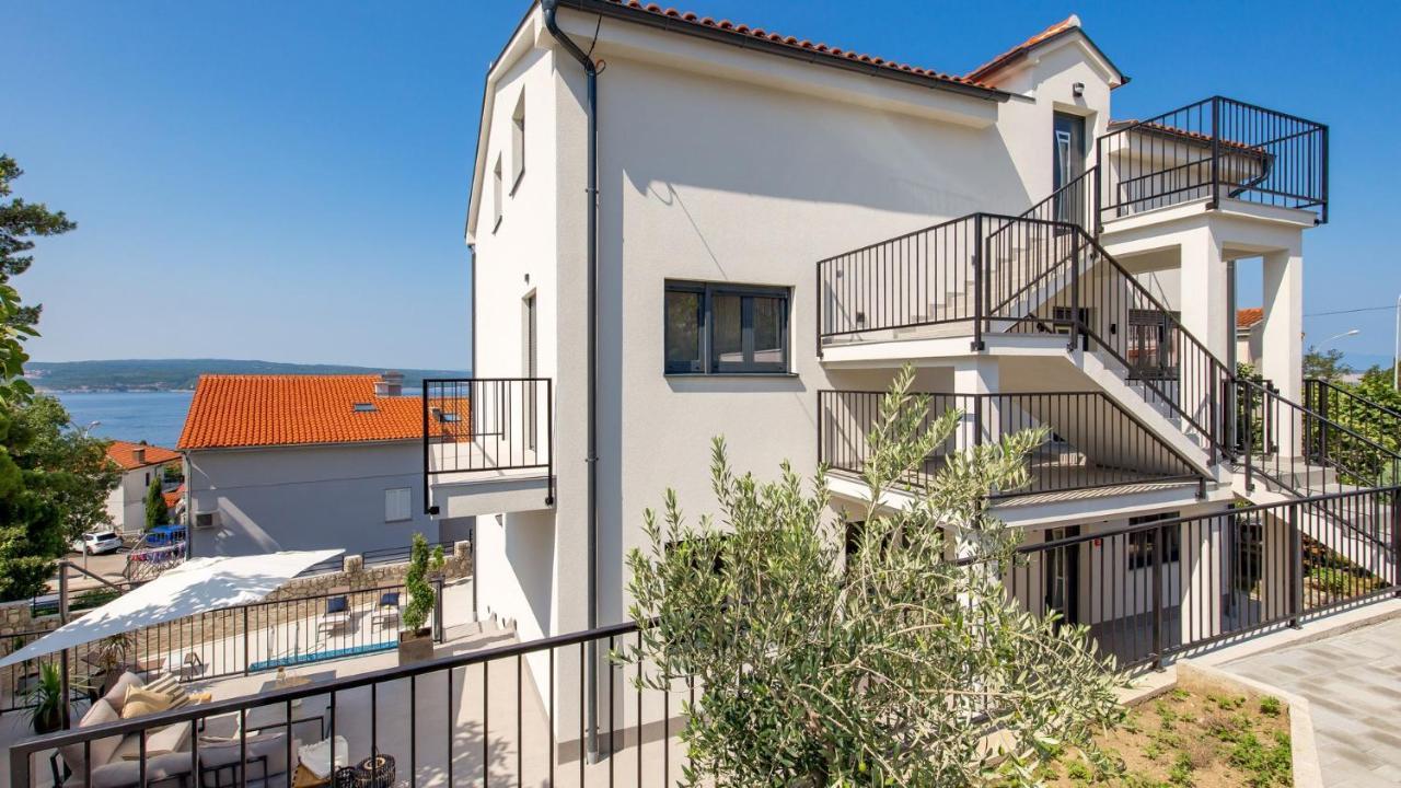 Apartments Villa Frankola With Swimming Pool Crikvenica Ngoại thất bức ảnh
