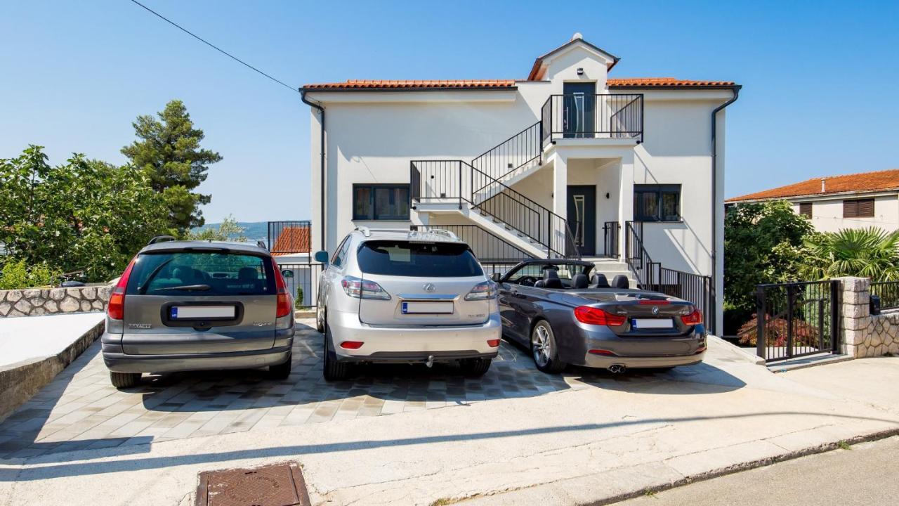 Apartments Villa Frankola With Swimming Pool Crikvenica Ngoại thất bức ảnh